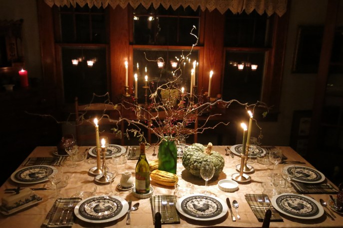 Thanksgiving table