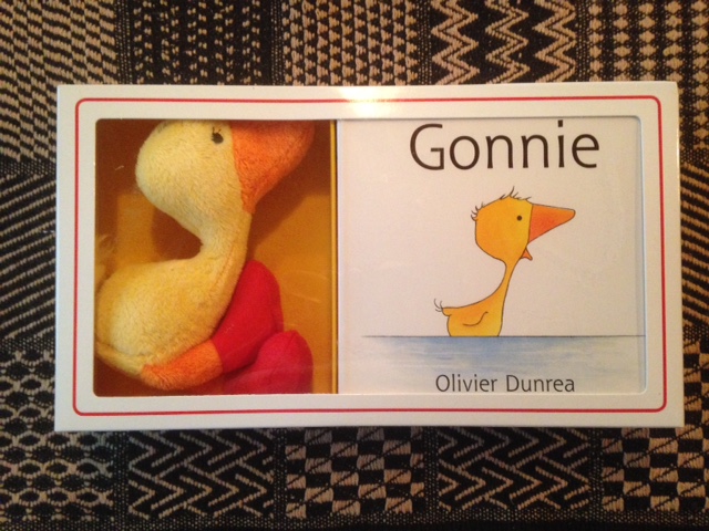 Gonnie doll and book